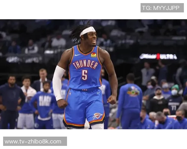 雄鹿裁掉利文斯顿腾出名额科菲即将签约正式合同